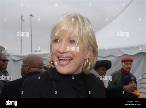 Diane sawyer 60 minutes hi-res stock photography and images - Alamy