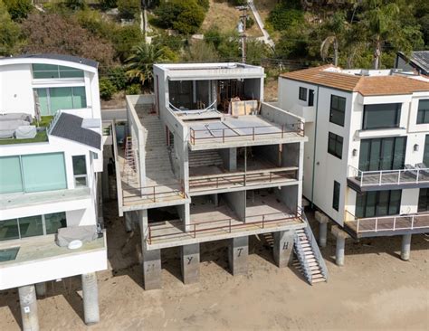 Exclusive Kanye West Asked Contractor To Convert Staircase Into A