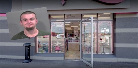 Adult Store Sex Toy Bandit Drops Evidence In Front Of Cops JRL CHARTS