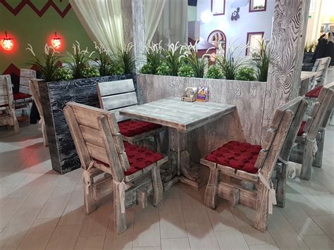 Набор мебели с квадратным столом