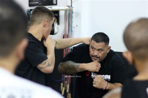 mark hunt  super samoan brusports news