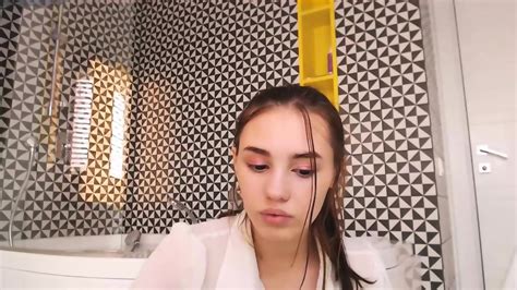 Gulure And Jykfqy Lesbian Show 2