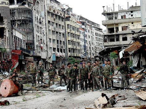 Syrian Rebels Leave The Old City Of Homs The Independent