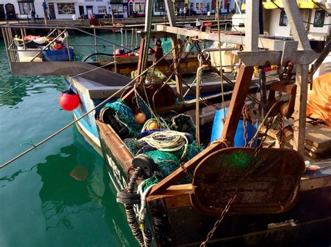 картинки : средство передвижения, ловит рыбу, Пристань, Катание на ...