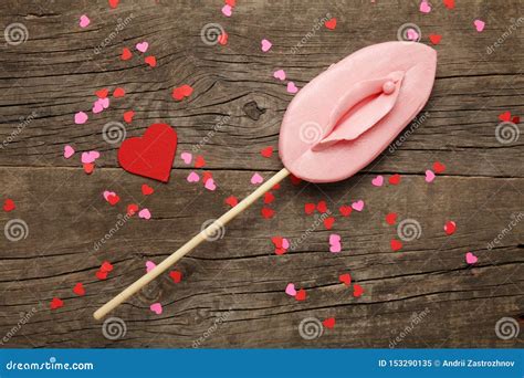 Caramelo Dulce Bajo La Forma De Vagina Femenina Placer Concepto Del Sexo Oral Imagen De