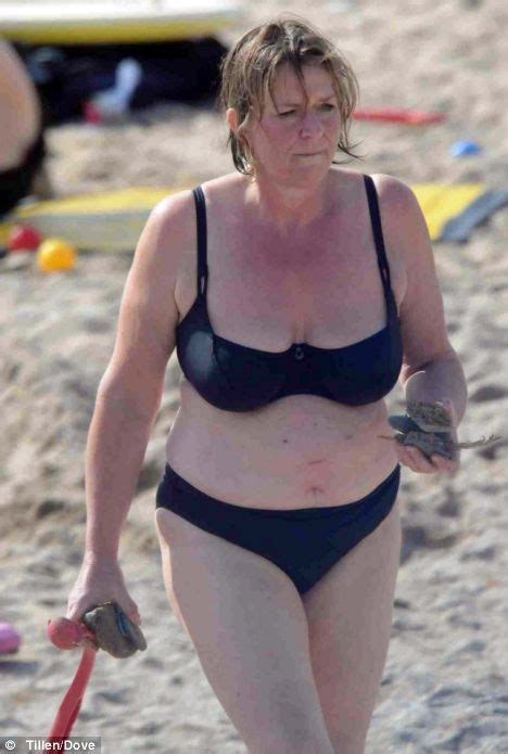 Hot Sexy Fern Britton Bikini Pics