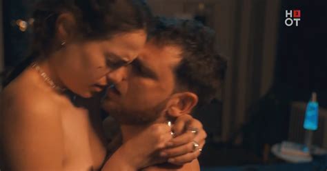 Nude Video Celebs TV Show Corduroy