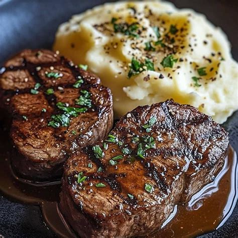 Pan Seared Garlic Butter Sirloin Steak Sirloin Steak Recipes Recipes