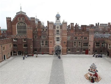 Винный фонтан в Лондоне » BigPicture.ru