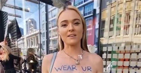 Notorious OnlyFans Star Stages Naked Protest Outside Court Daily Star