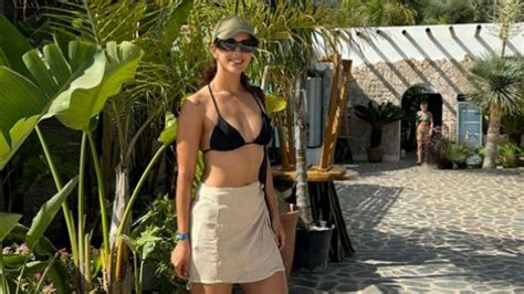 Triptii Dimri Sets The Internet On Fire In Black Bikini In Beachside Photos Fans Say Bhabhi