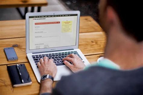 Publier Une Annonce Gay Un Moyen Insolite De Rencontrer