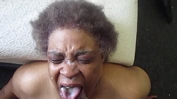 Rómpete una nuez en mi cara y lengua XVIDEOS