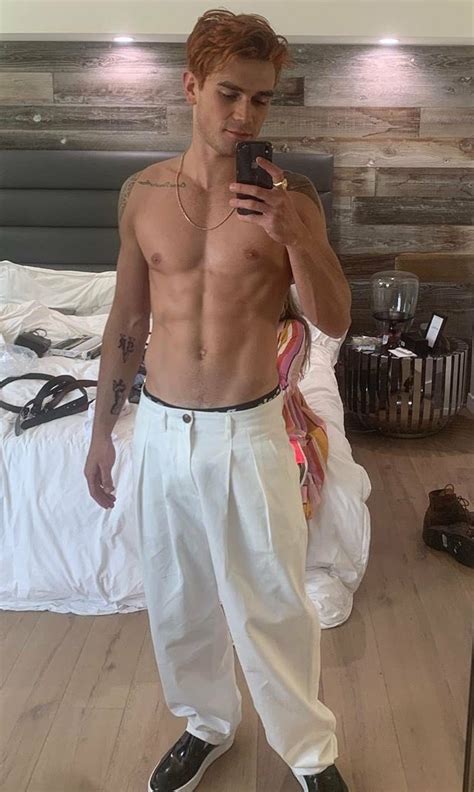 Naked Celeb Guys ONLY On Twitter I Mean This Guys Proves He Is Rough In Bed Right