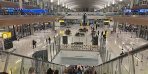 WNDU’s Lauren Moss caught in travel chaos amid winter storm, government ...