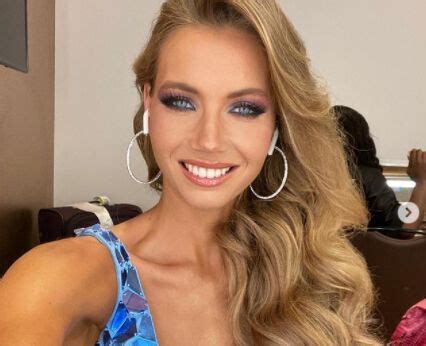 Amandine Petit Torride En Bikini Ce Look Vintage Revisit Qui Fait Sensation La Piscine Closer