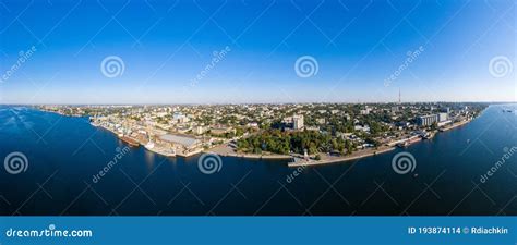 Paysage De Panorama Sur La Ville De Kherson Près De La Vue Aérienne Du