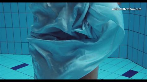 Piyavka Chehova Swims Naked In The Pool And Strips