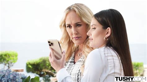 Los Camareros Del Hotel Acaban Montando Una Orgia Anal