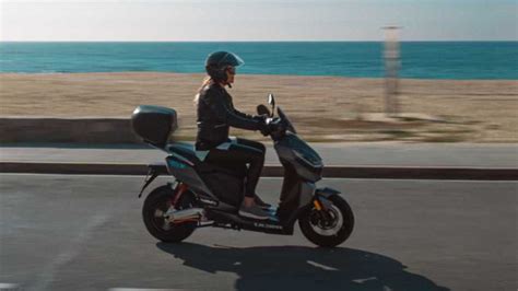 Spanish Motorcycle Maker Rieju Introduces E City Electric Scooter