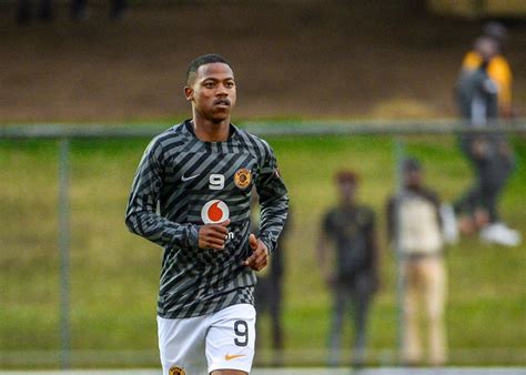 Kaizer Chiefs Squad News Three Players Injured Khama Billiat Sick