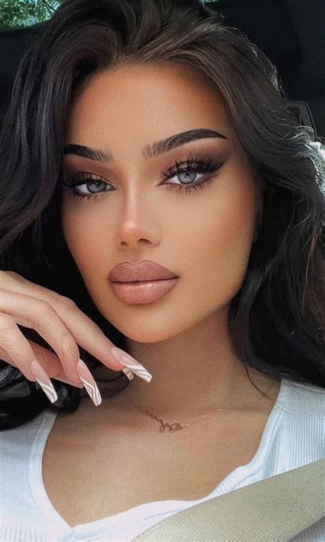 Pin by Virginia Pena on Hair & Beauty in 2025 | Brunette beauty