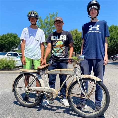 Bike Workshop Summer Interns Oasis Center
