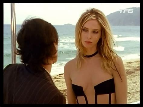 Tonya Kinzinger Nude Pics Page