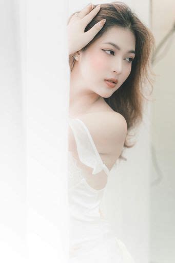 Wanted Confident Lingerie Model For Upcoming Photoshoot In The UK