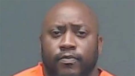 Police Officer Arrested For Trying To Have Sex With Undercover Cop Posing As Underage Girl