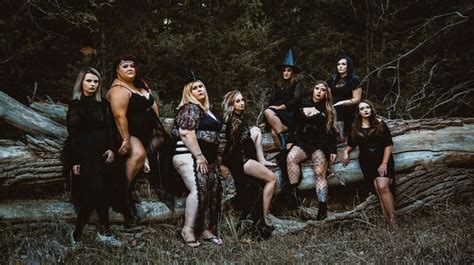 Coven Shoot by Turn Left Photography | Halloween photography, Halloween ...