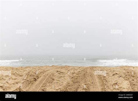 Overcast Day At Ocean Road Beach Stock Photo Alamy