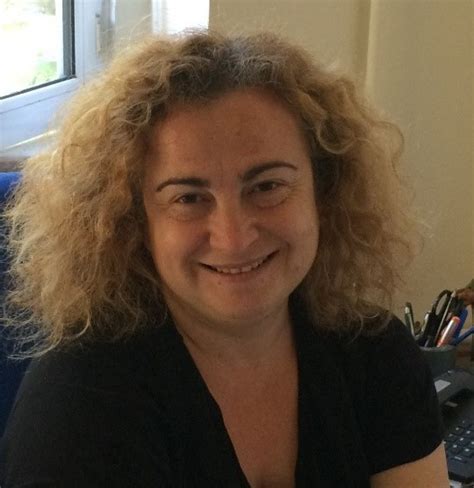 Prof Dr Gül Öz Avesİs