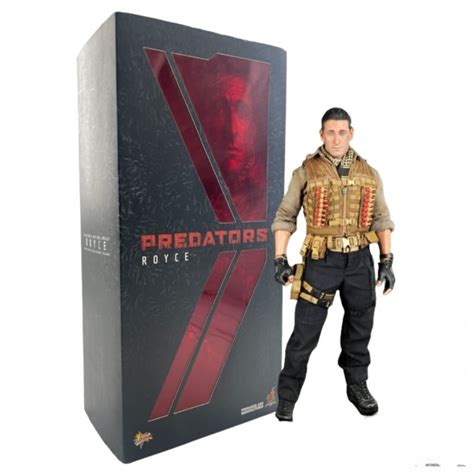 Hot Toys Mms Predators Th Scale Royce Collectible Figure Shopee Malaysia