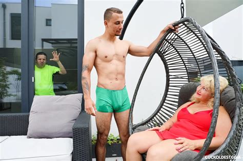 Creepy Husband With A Freaky Wife Nude Pics XHamster