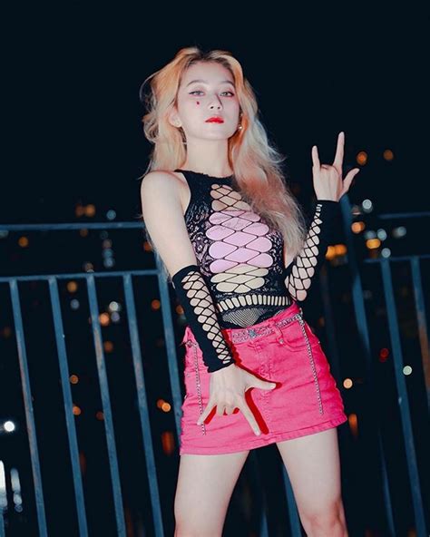 Ngắm nhìn 70 ảnh Tiktoker Linh Racy cute xinh đẹp cực hot