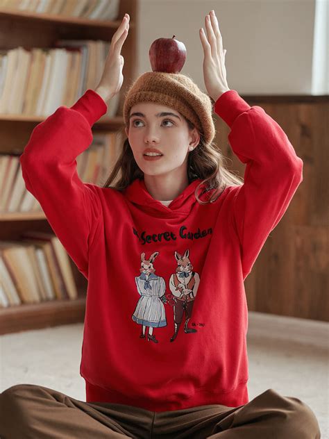 【Final Sale】Rabbit Embroidered Hoodie – Simple Retro