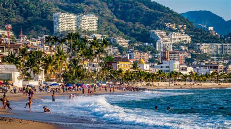 6 Figures In The Sun: How Much Money You'll Need To Live The Dream In Mexico
