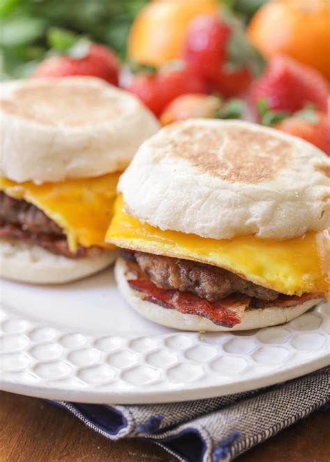 Breakfast Sandwich {Make Ahead and Freeze!} | Lil' Luna