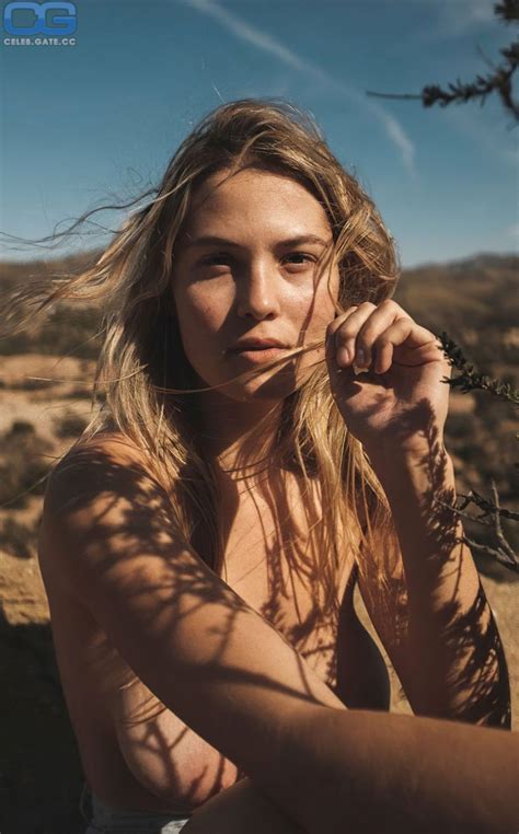 Megan Moore Nude Pictures Photos Playboy Naked Topless Fappening