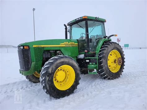 John Deere 8210 Specifications