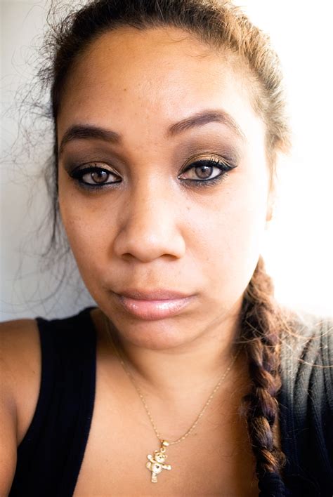 Sultry Gold Smoky Eye Featuring Urban Decay Naked Honeygirlsworld Hawaii Lifestyle Blog