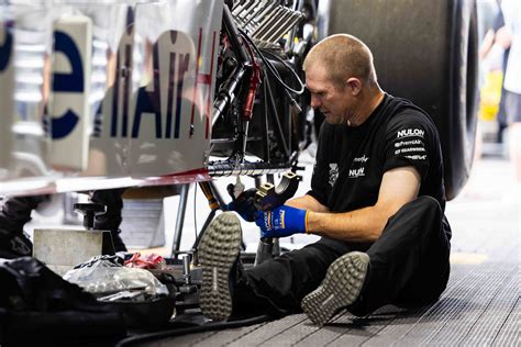 Uvex Athletic Lite Gloves (Pair) for sale - NZ Safety Blackwoods. | NZ