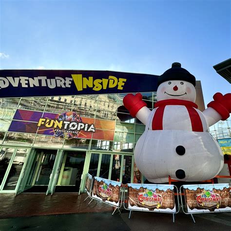 5 Pictures Of Christmas At Adventure Island Uk Theme Park Spy