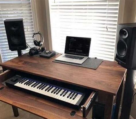 Стол для синтезатора | Festima.Ru – частные объявления