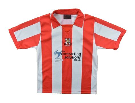 Lincoln City 2004-05 Home Kit