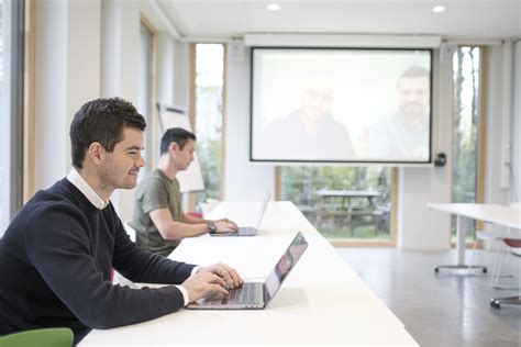 How to be part of the Shifting Economy? - Incubators.brussels