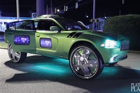 Video This Ridiculous Donk Rolls On 32 Inch Wheels Street Muscle
