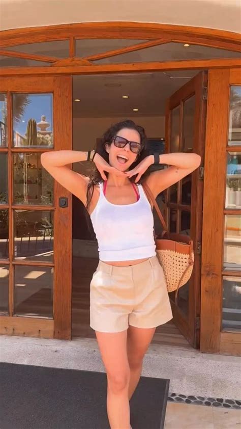 Ana Paula Capetillo Deslumbra En Bikini En Sus Vacaciones De Verano En Los Cabos HOLA