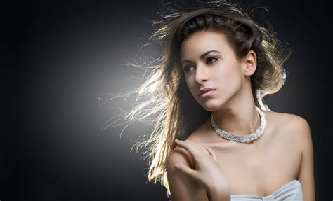 Hearts on Fire Necklaces, lightning will strike every time you move